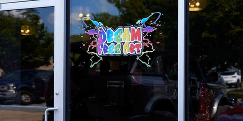 What Should You Consider before Choosing the Right Window Graphics in Frederick Maryland?